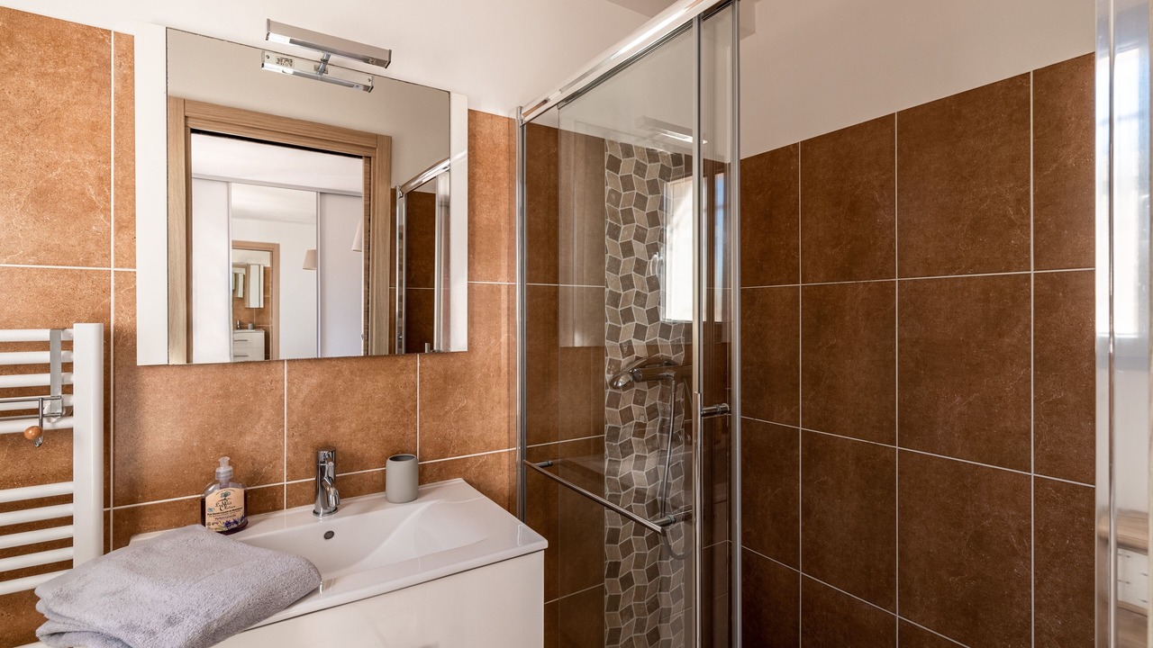 Photo of Bathroom in L'Ile-Rousse