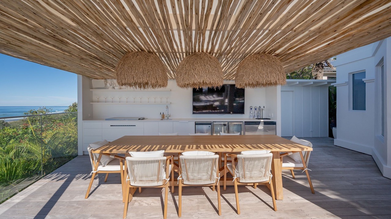 Photo of Outdoor in Castaways Beach