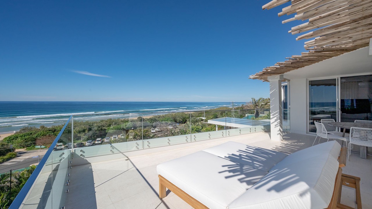 Photo of Patio Balcony in Castaways Beach