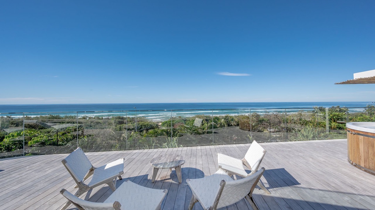 Photo of Patio Balcony in Castaways Beach