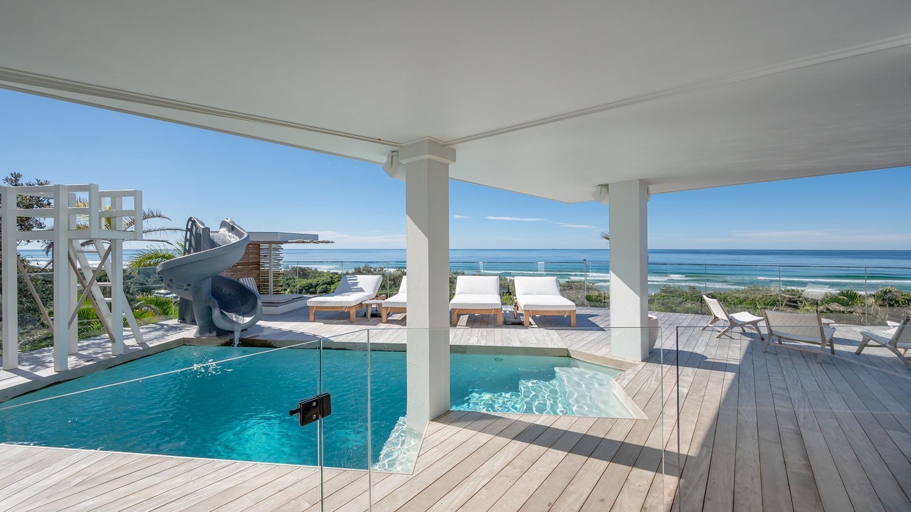 Photo of Outdoor in Castaways Beach