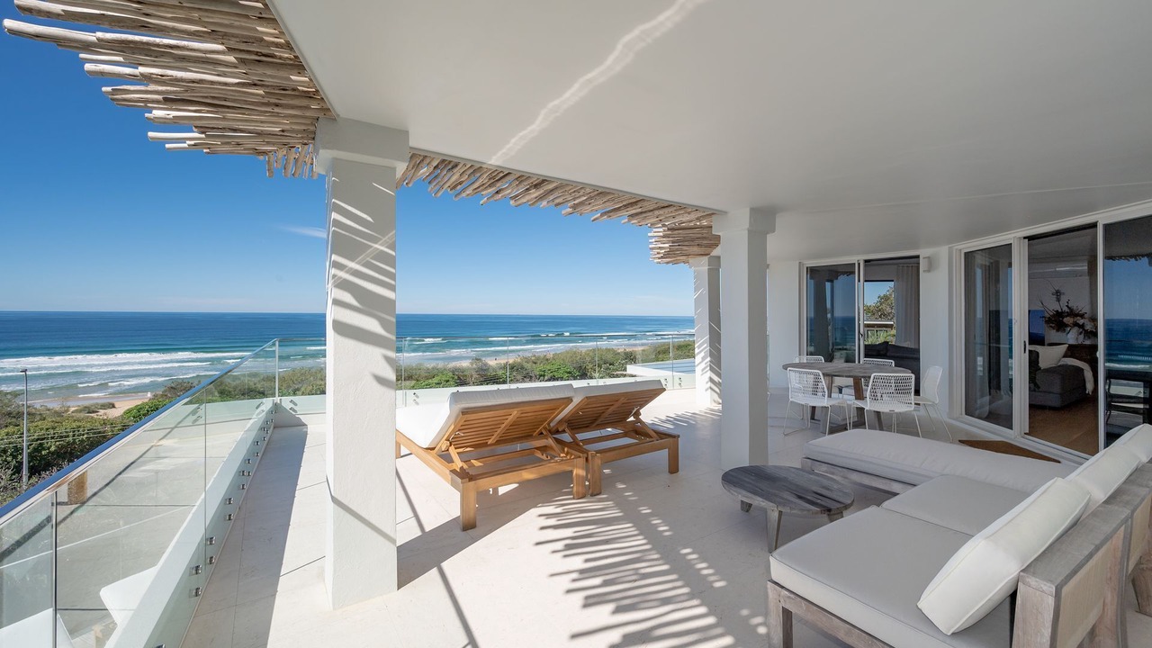 Photo of Patio Balcony in Castaways Beach