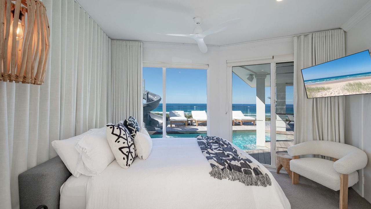 Photo of Bedroom in Castaways Beach