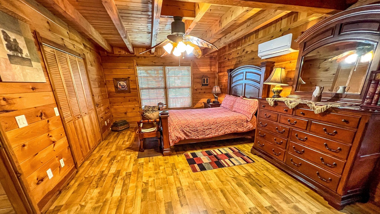 Photo of Bathroom in Piney Creek