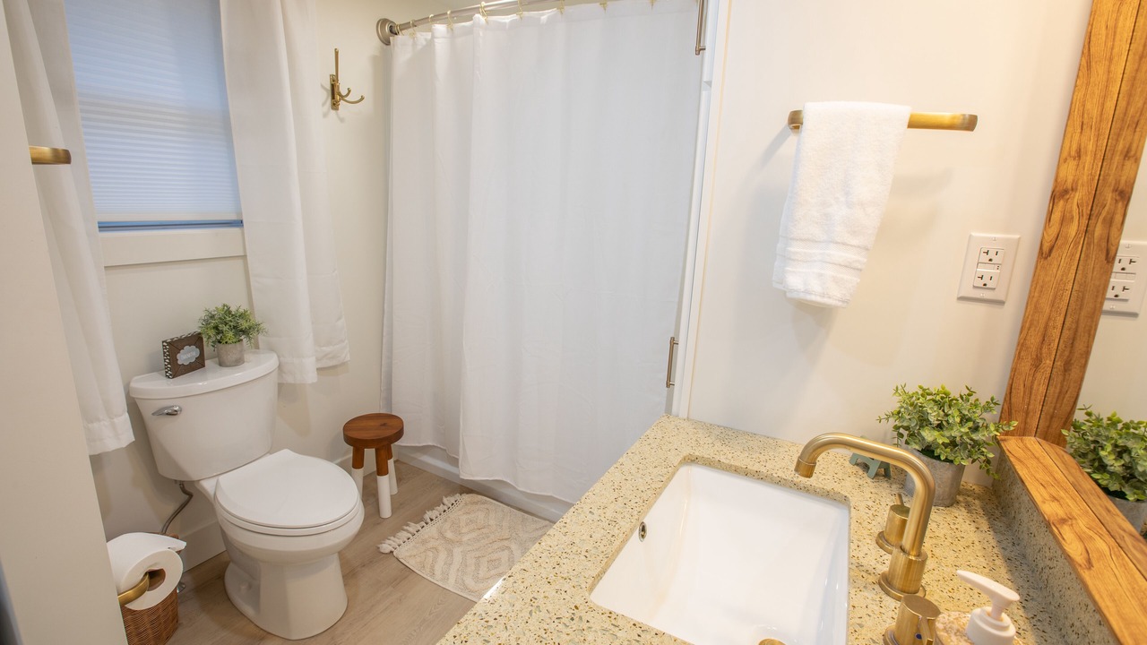 Photo of Bathroom in Barto