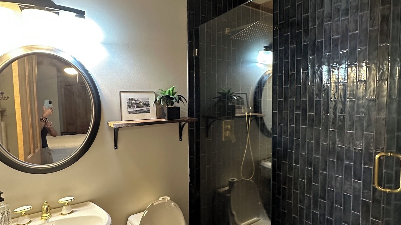 Photo of Bathroom in Apple Ridge