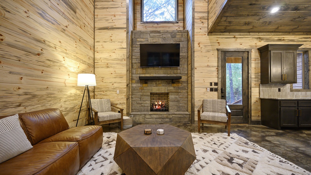 Photo of Livingroom in Broken Bow