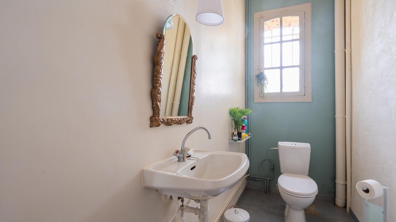 Photo of Bathroom in Pouru-Saint-Remy