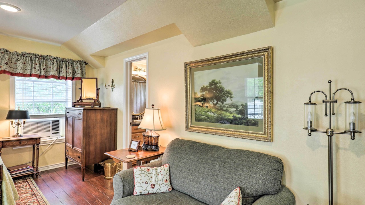Photo of Livingroom in Oakwood