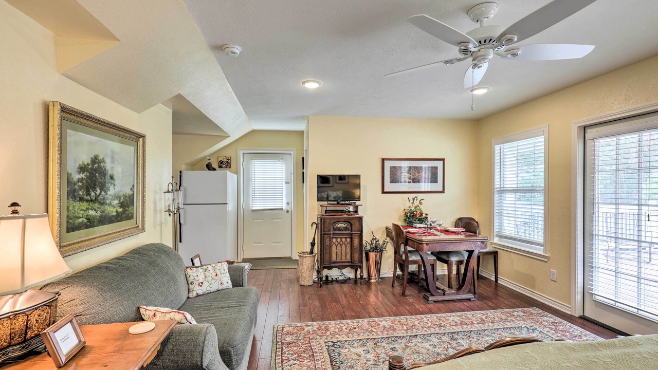 Photo of Livingroom in Oakwood