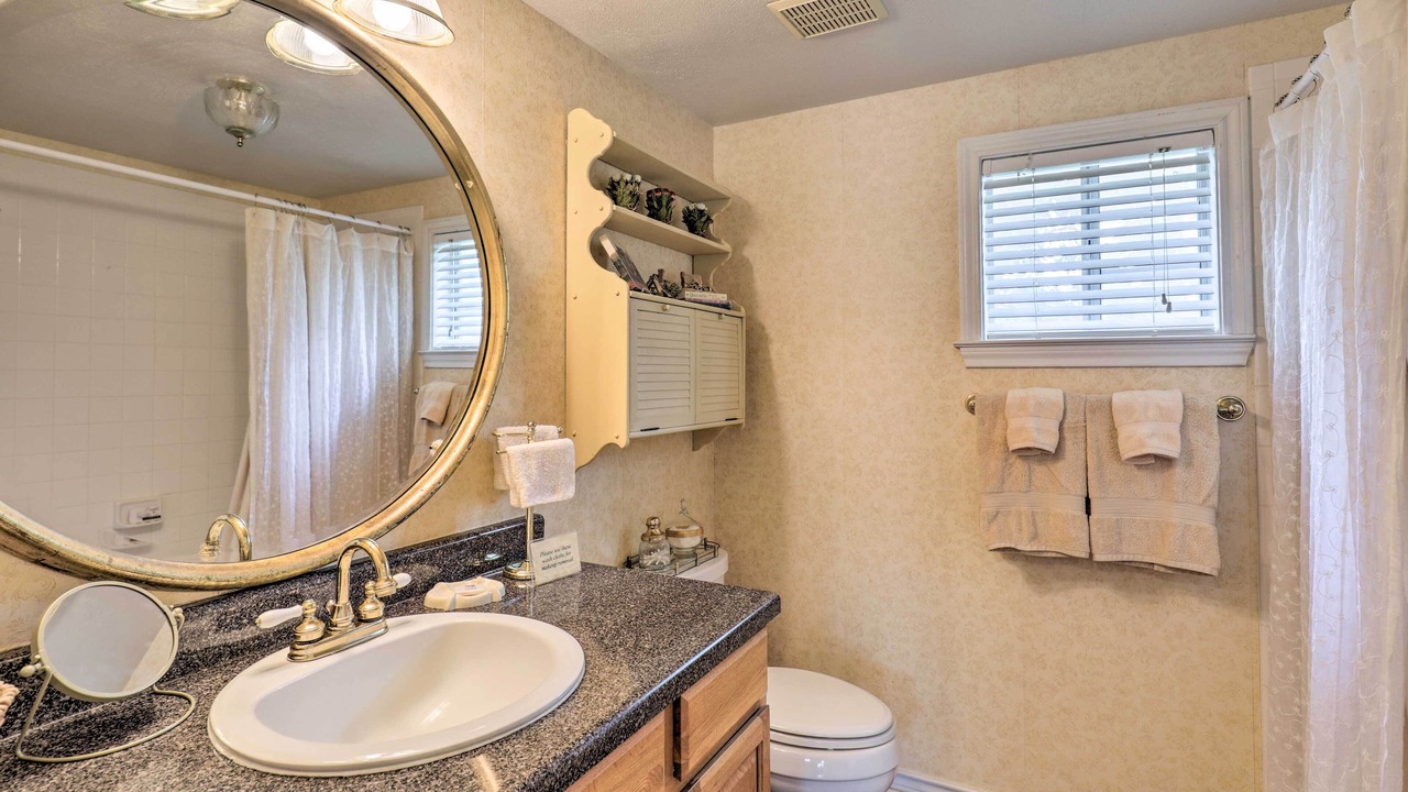 Photo of Bathroom in Oakwood