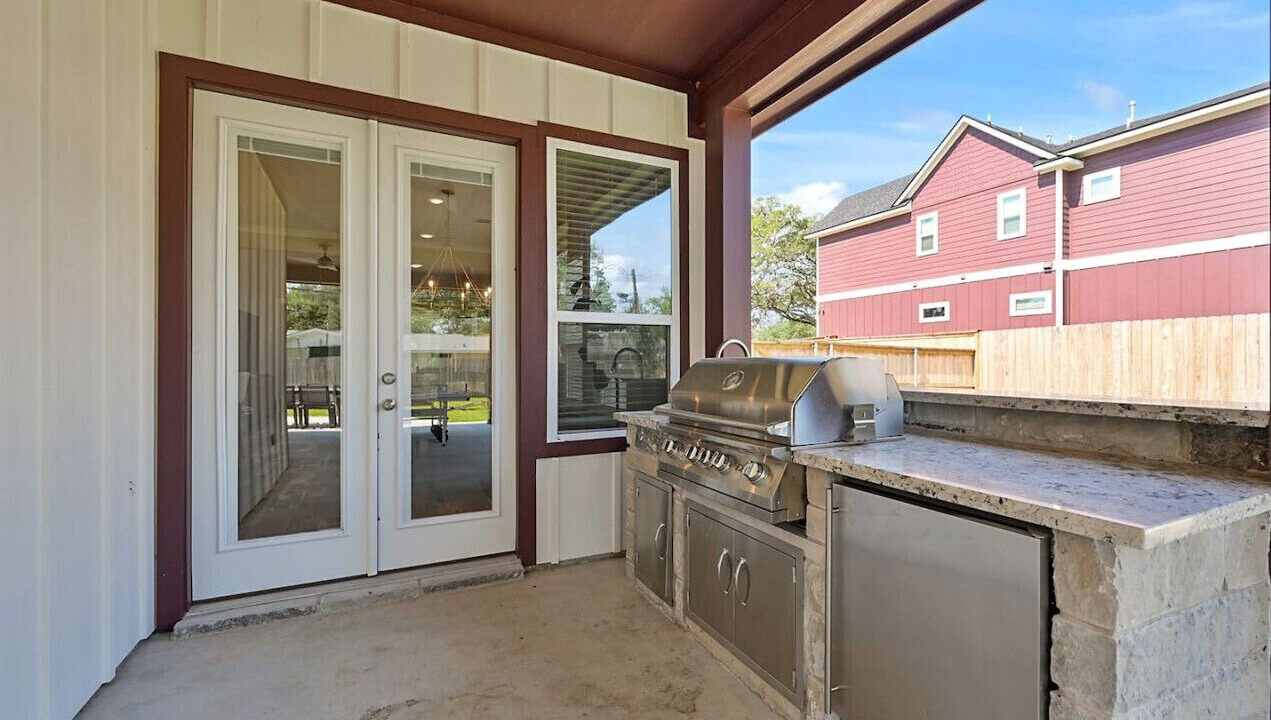 Photo of Outdoor in Redmond Terrace