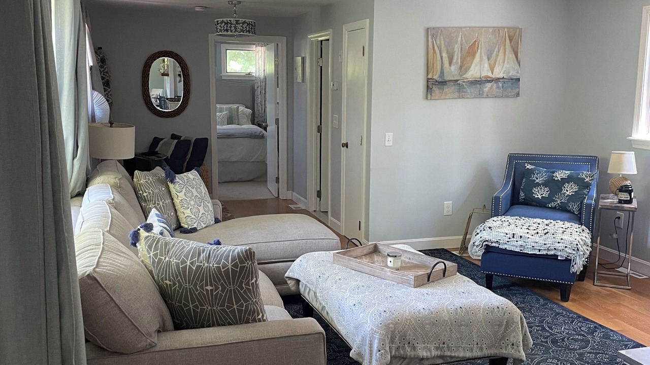 Photo of Livingroom in Cotuit