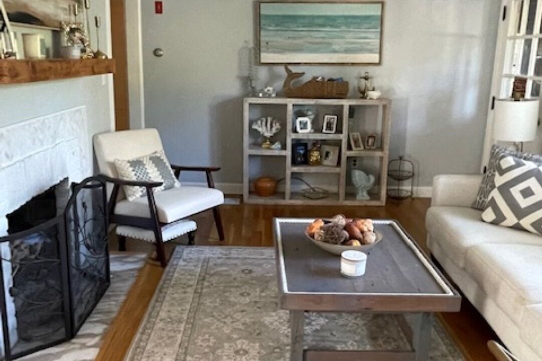 Photo of Livingroom in Cotuit