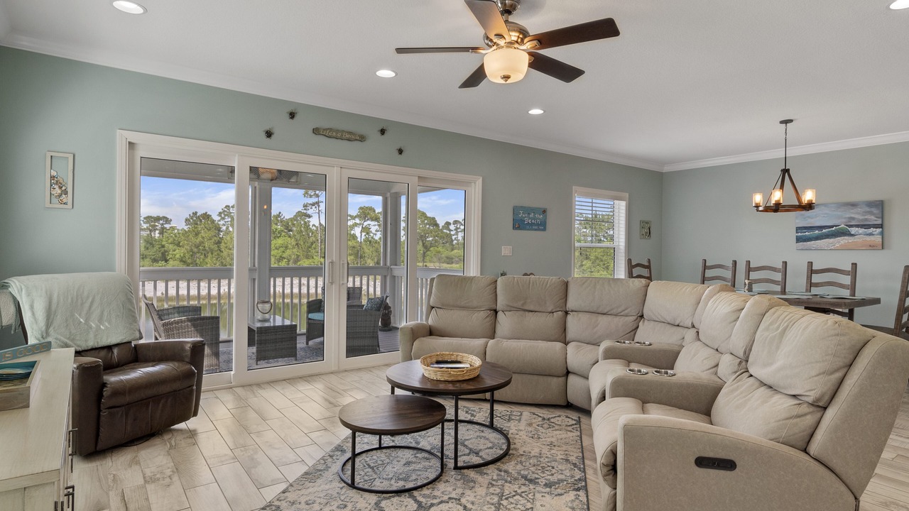Photo of Livingroom in Ono Island
