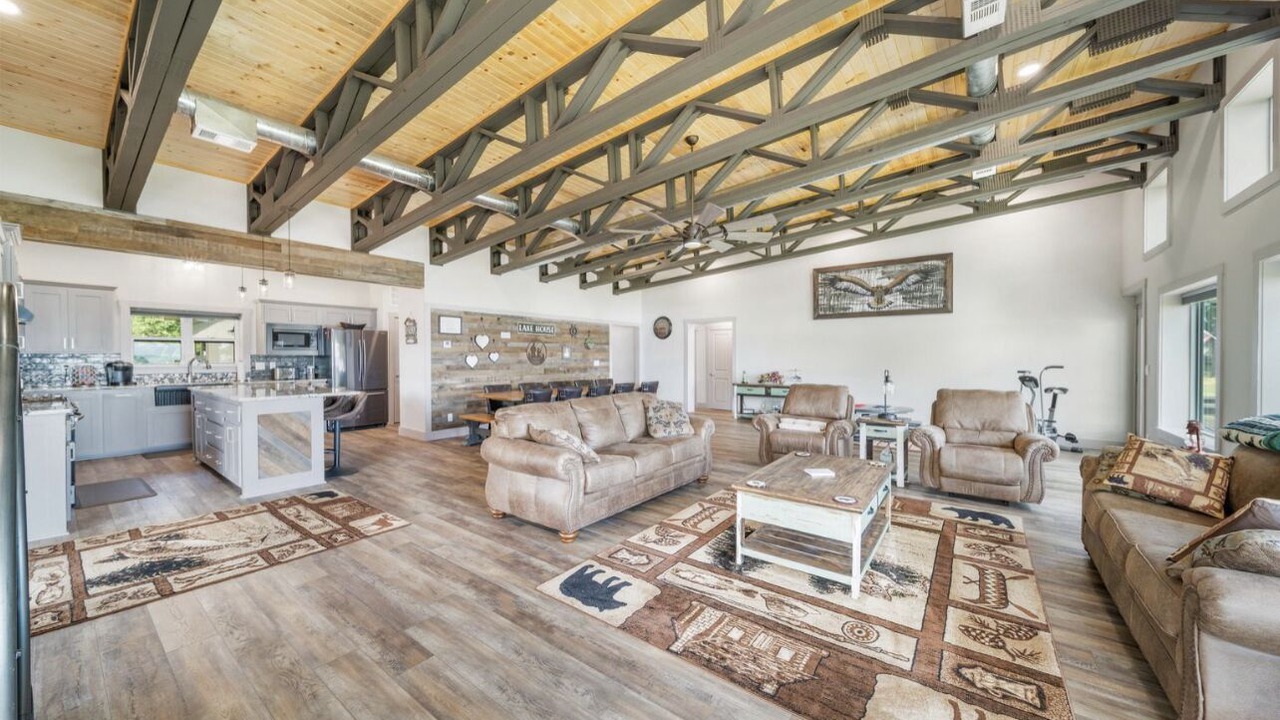 Photo of Livingroom in Wyandotte