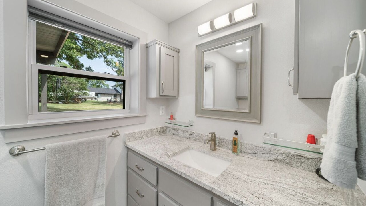 Photo of Bathroom in Wyandotte