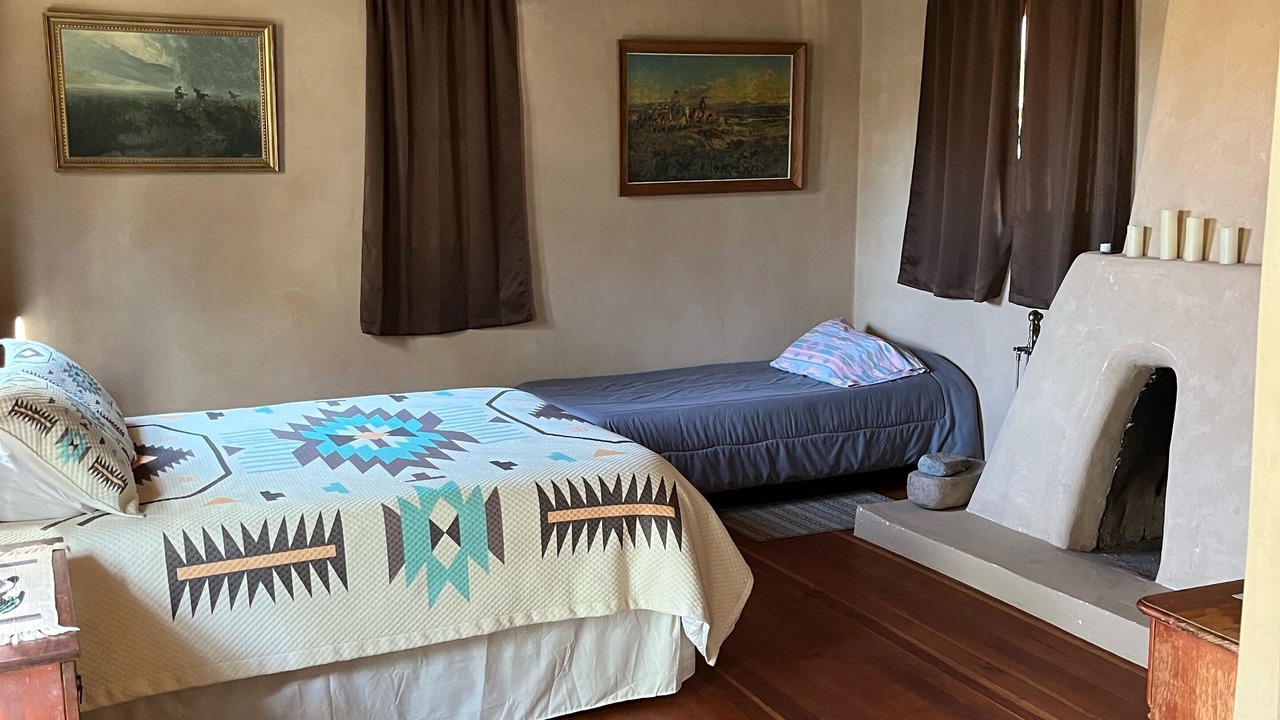 Photo of Bedroom in Canoncito