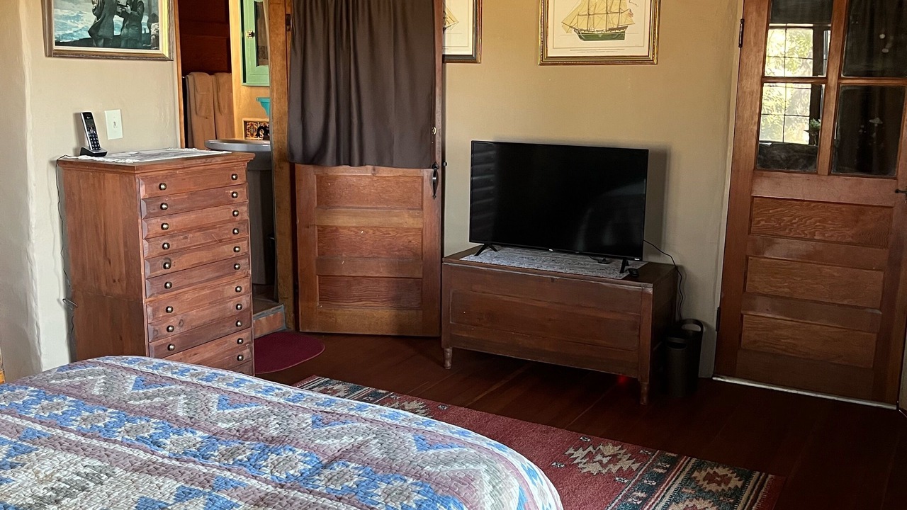 Photo of Bedroom in Canoncito