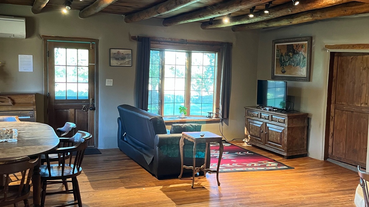 Photo of Livingroom in Canoncito