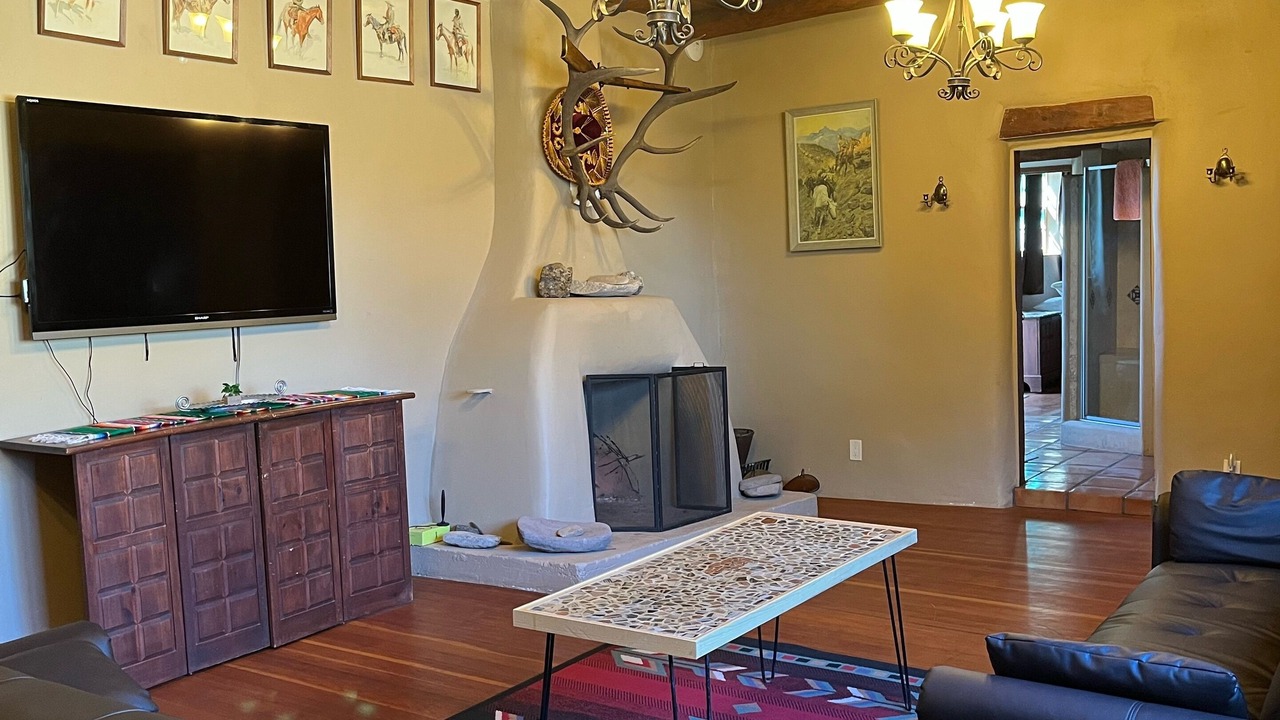 Photo of Livingroom in Canoncito