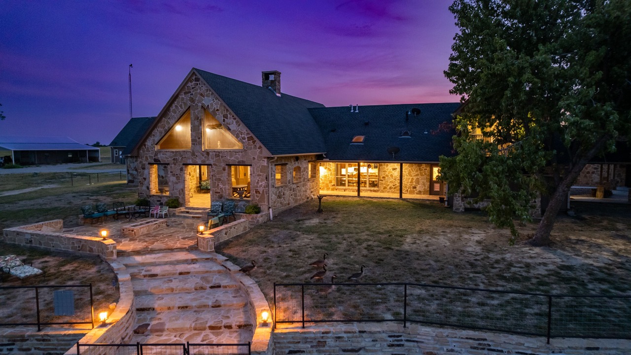 Photo of Outdoor in Gober