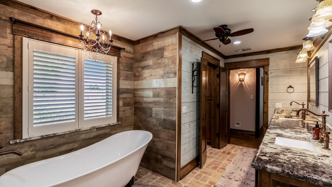 Photo of Bathroom in Gober