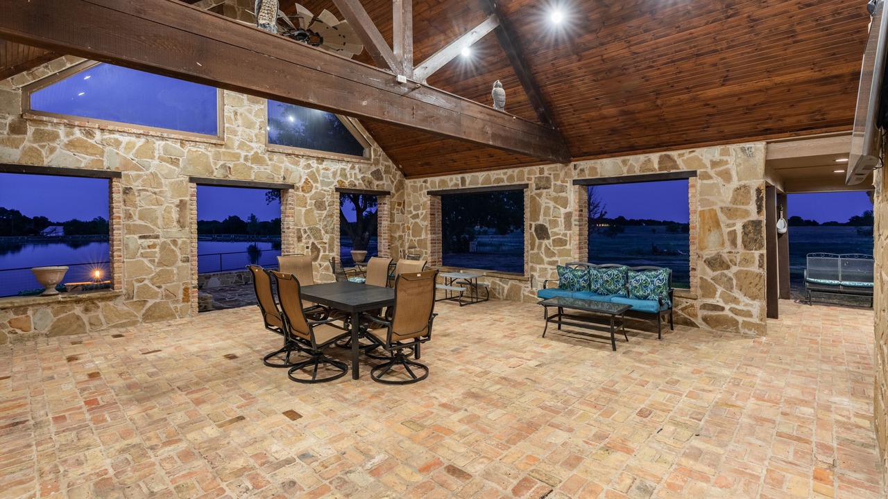 Photo of Outdoor in Gober