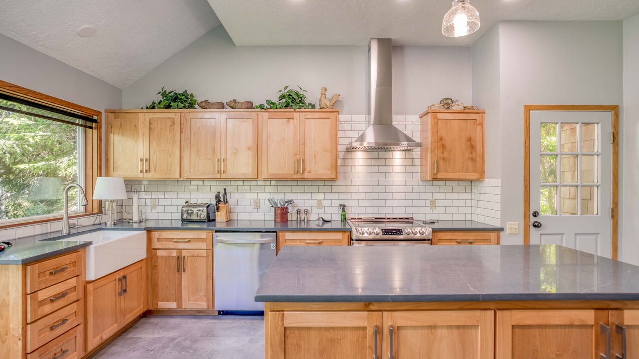 Photo of Others in Otter Rock