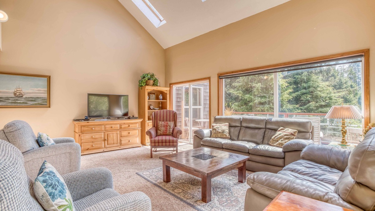 Photo of Livingroom in Otter Rock