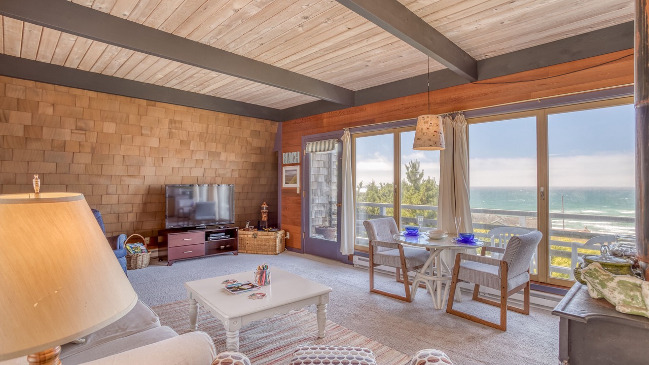 Photo of Livingroom in Roads End