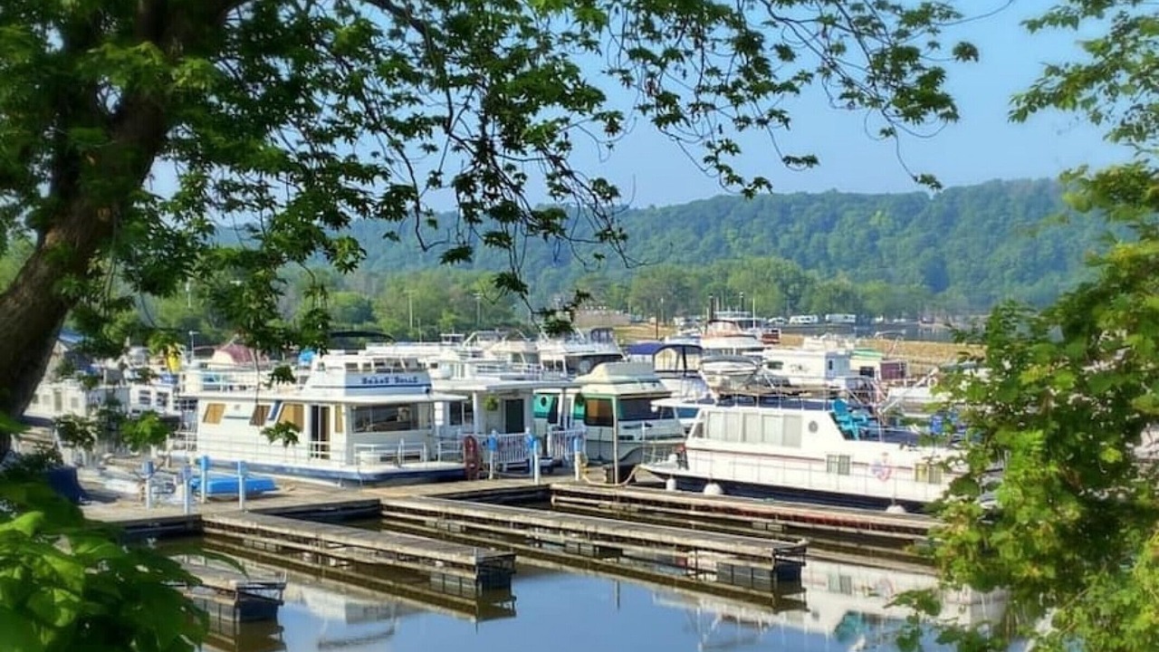 Photo of Others in Sabula