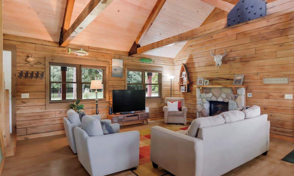 Photo of Livingroom in Beulah