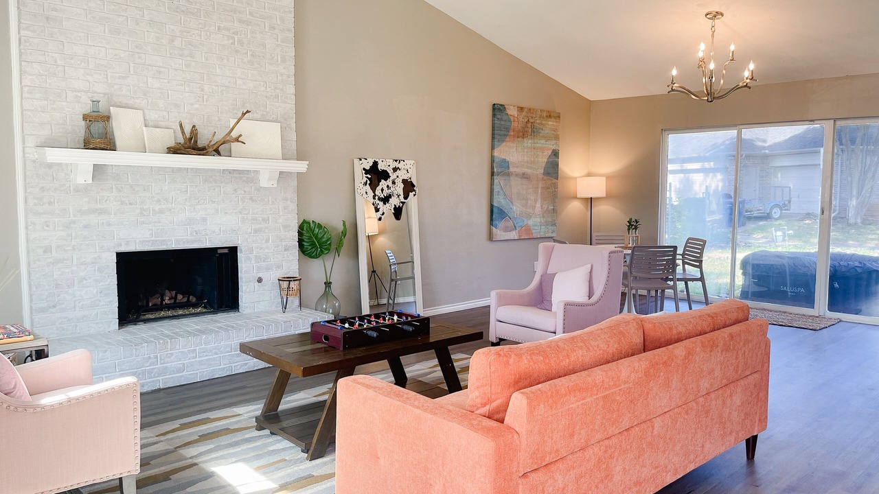 Photo of Livingroom in Garland