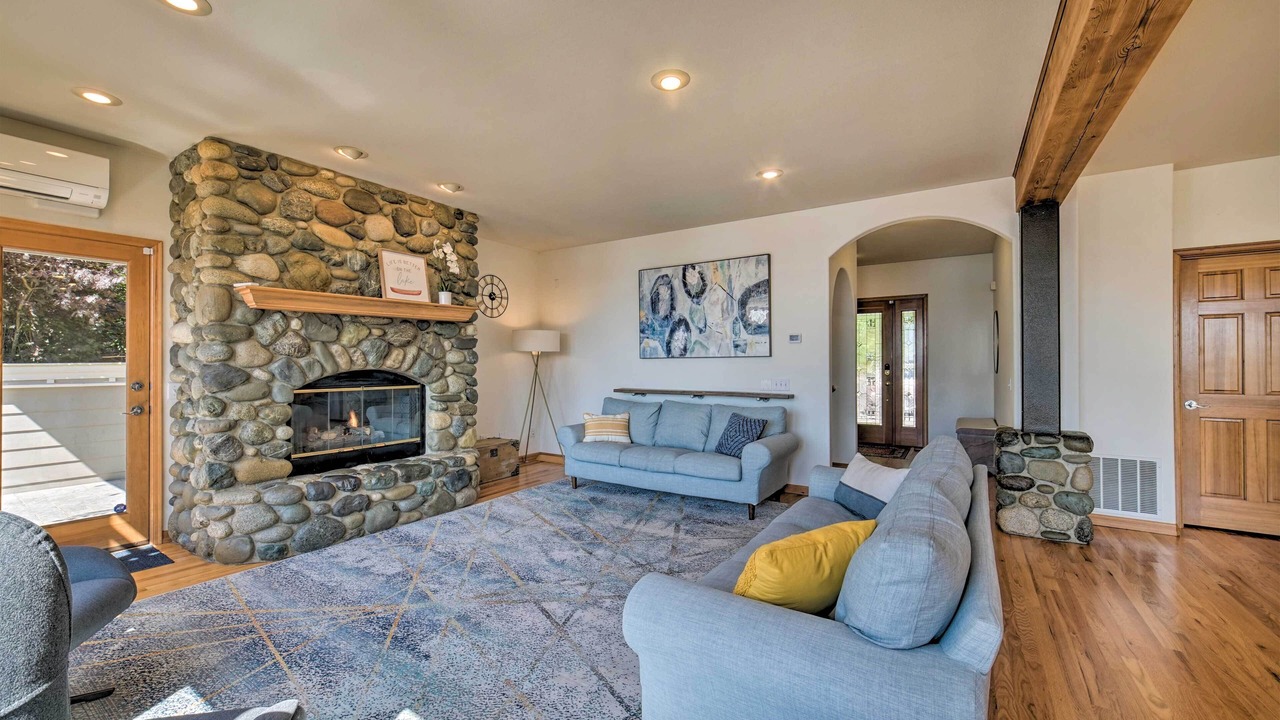 Photo of Livingroom in Lake Stevens