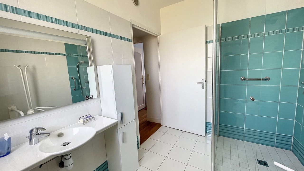 Photo of Bathroom in Jullouville-les-Pins