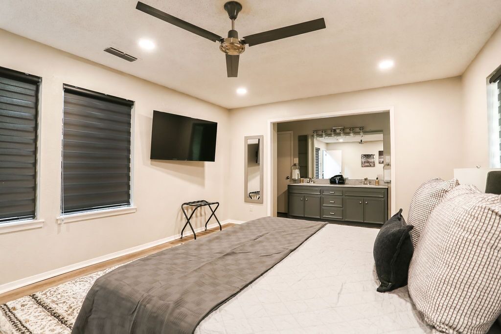 Photo of Bedroom in Raintree