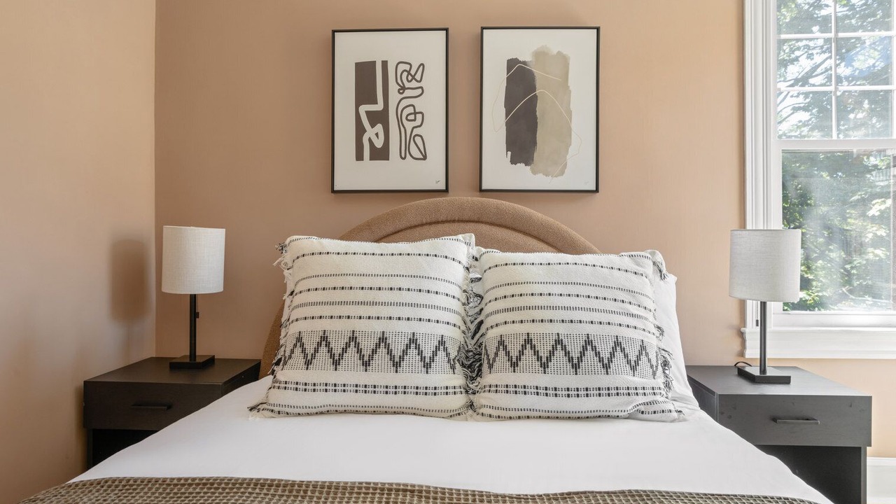 Photo of Bedroom in Cleveland Circle