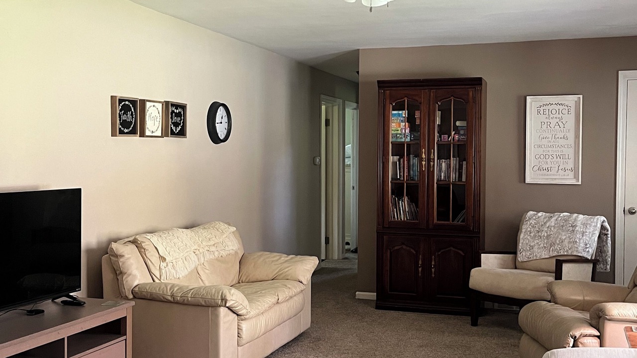 Photo of Livingroom in Birch Run
