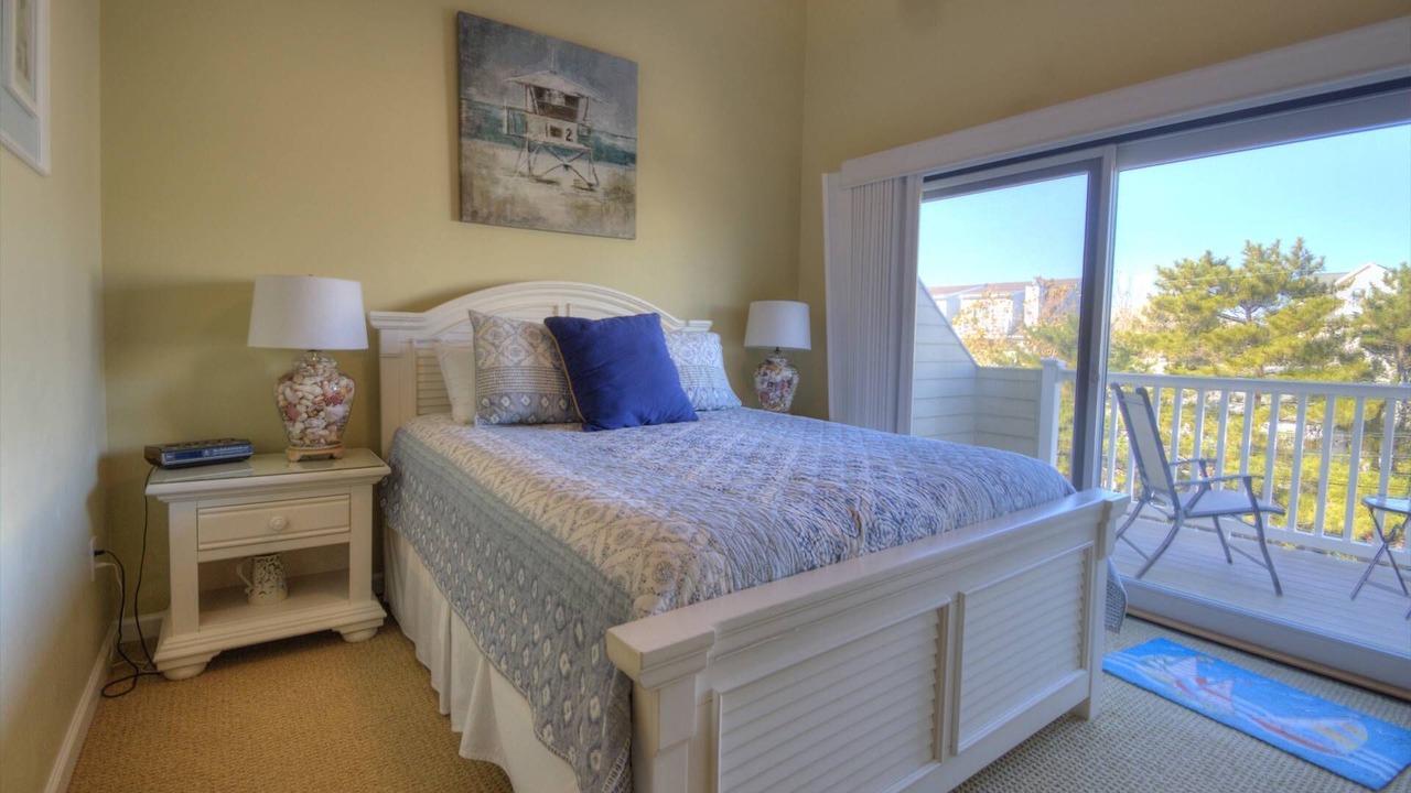 Photo of Bedroom in Fenwick Island