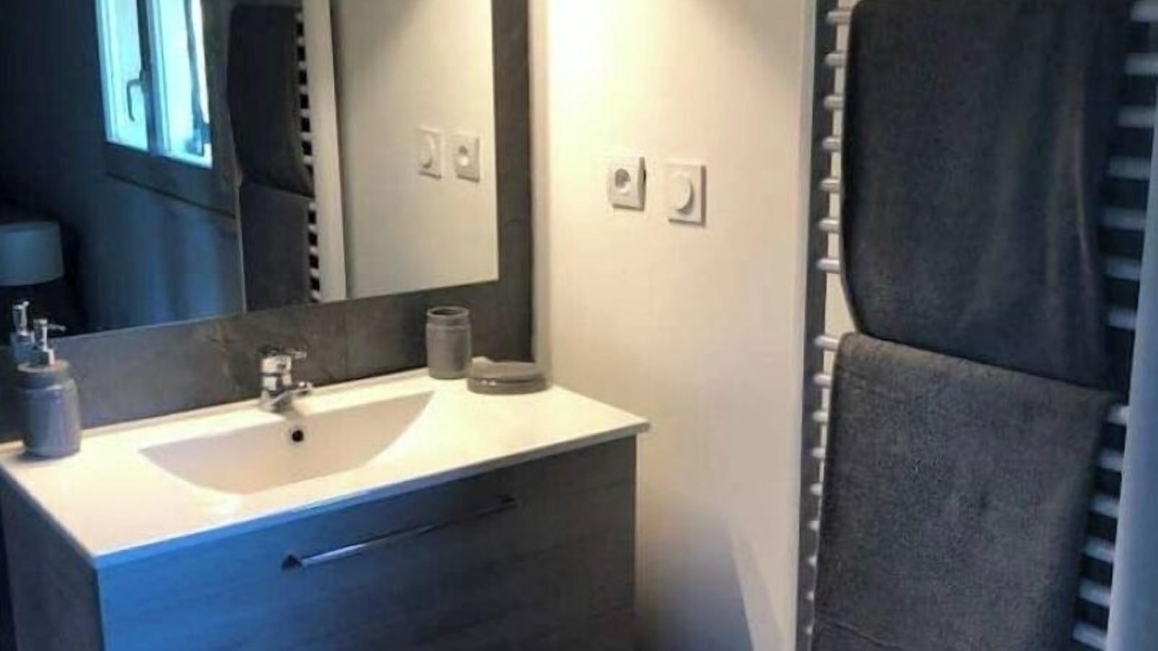 Photo of Bathroom in Besse-en-Chandesse