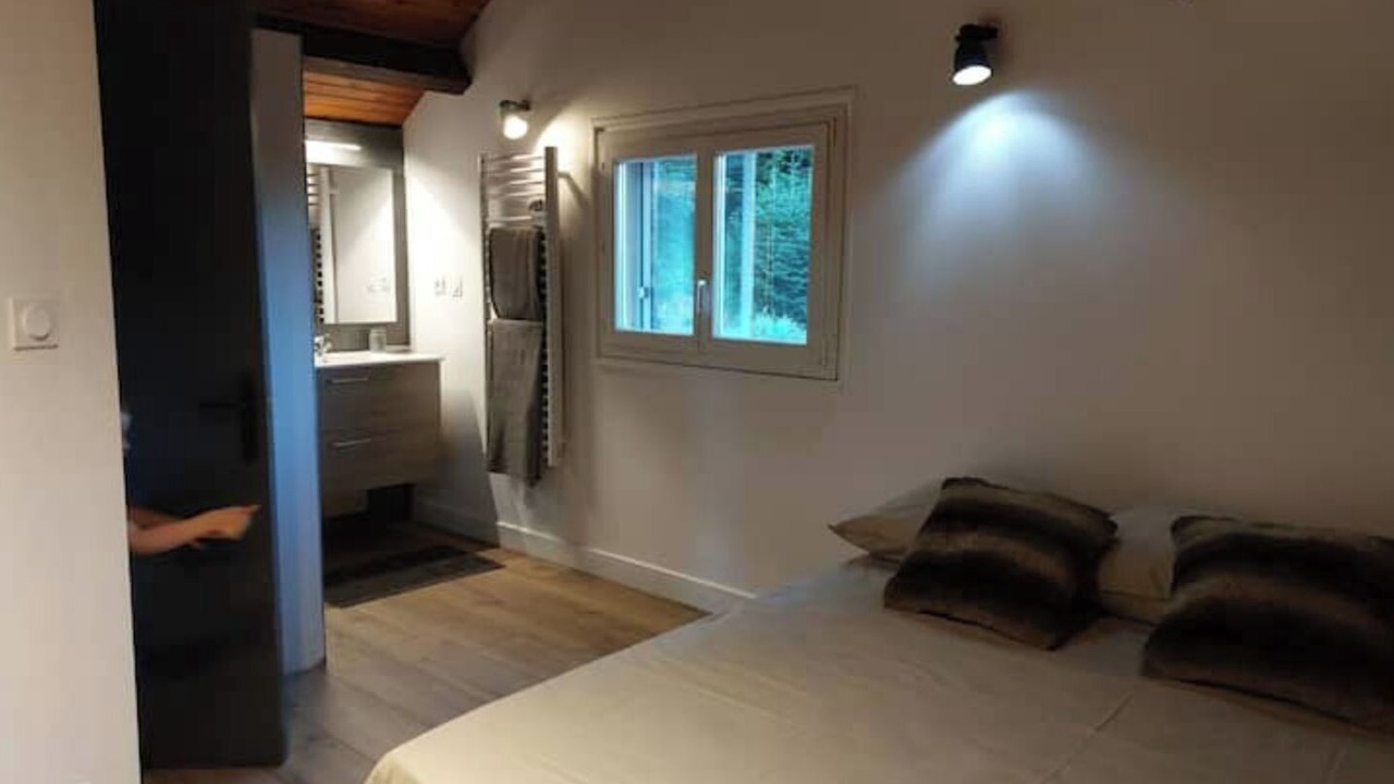 Photo of Bedroom in Besse-en-Chandesse