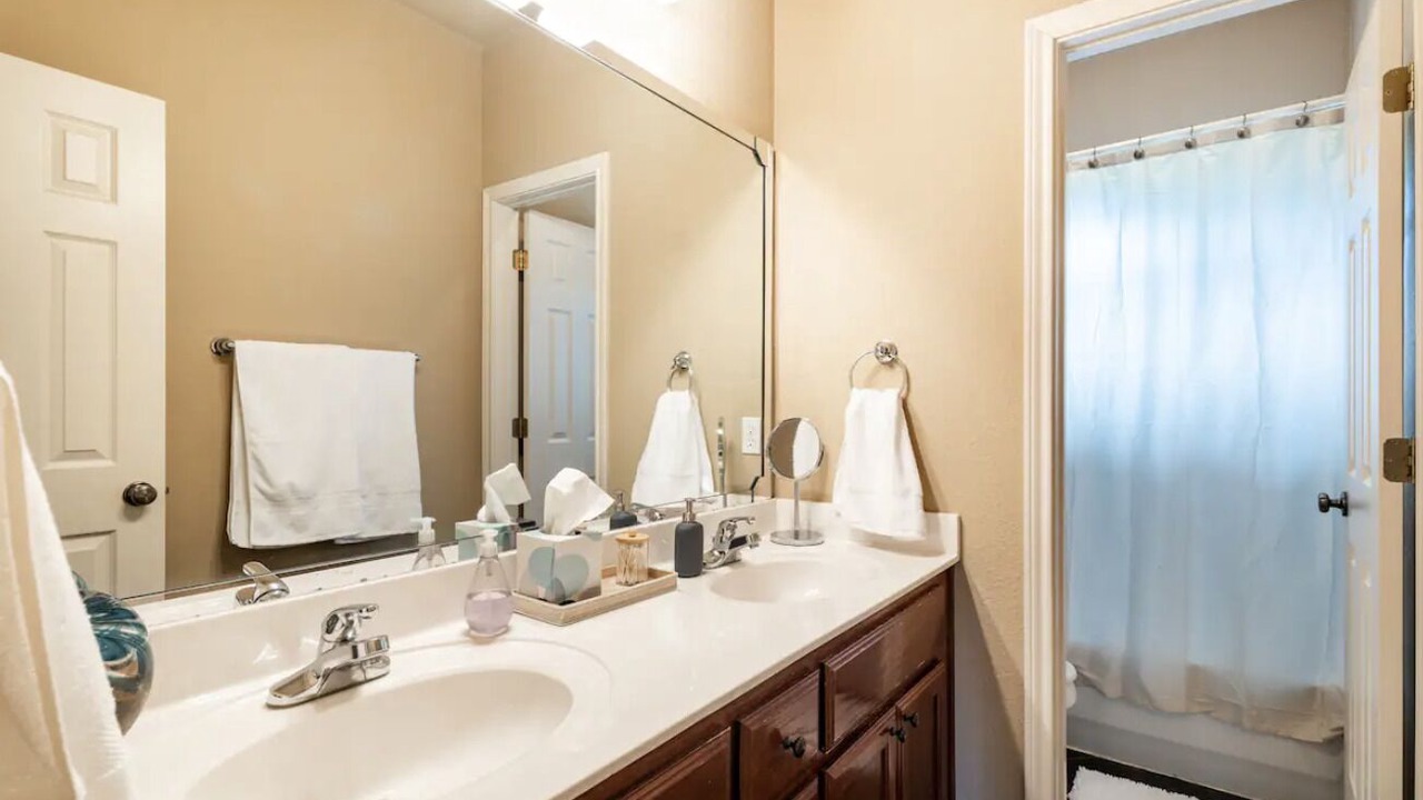 Photo of Bathroom in Cardinal Hills Estates
