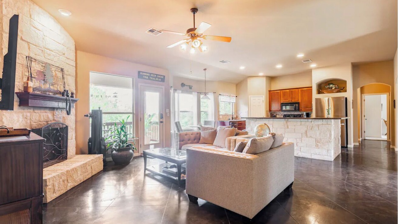 Photo of Livingroom in Cardinal Hills Estates