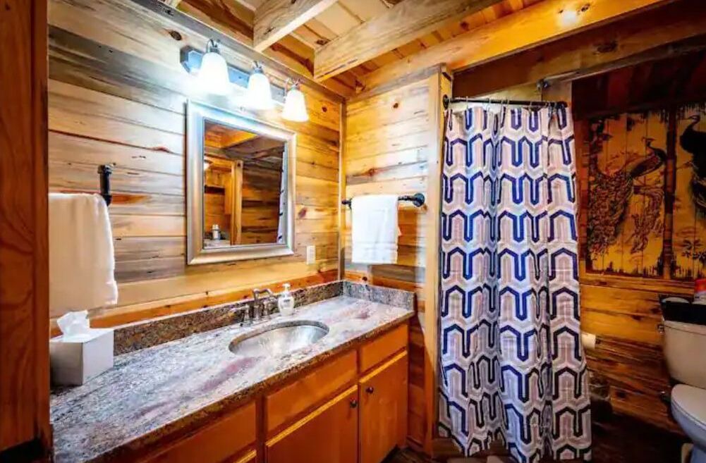 Photo of Bathroom in Hochatown