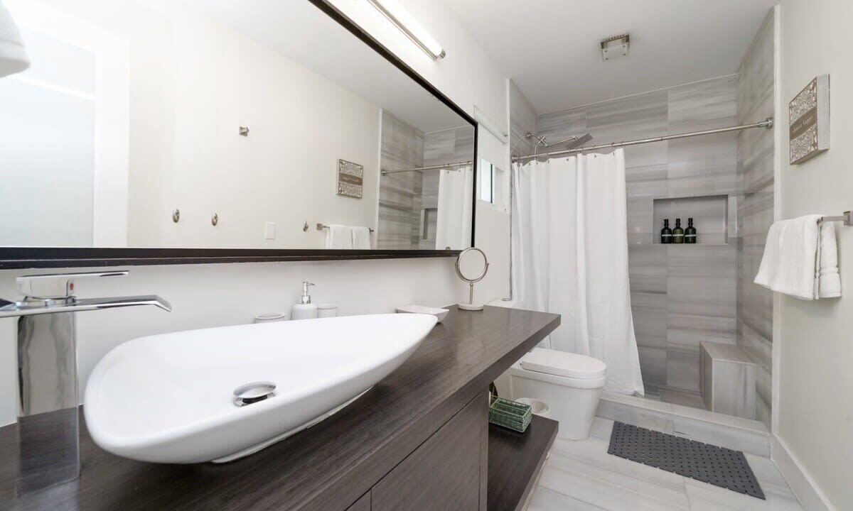 Photo of Bathroom in Glenvar Heights