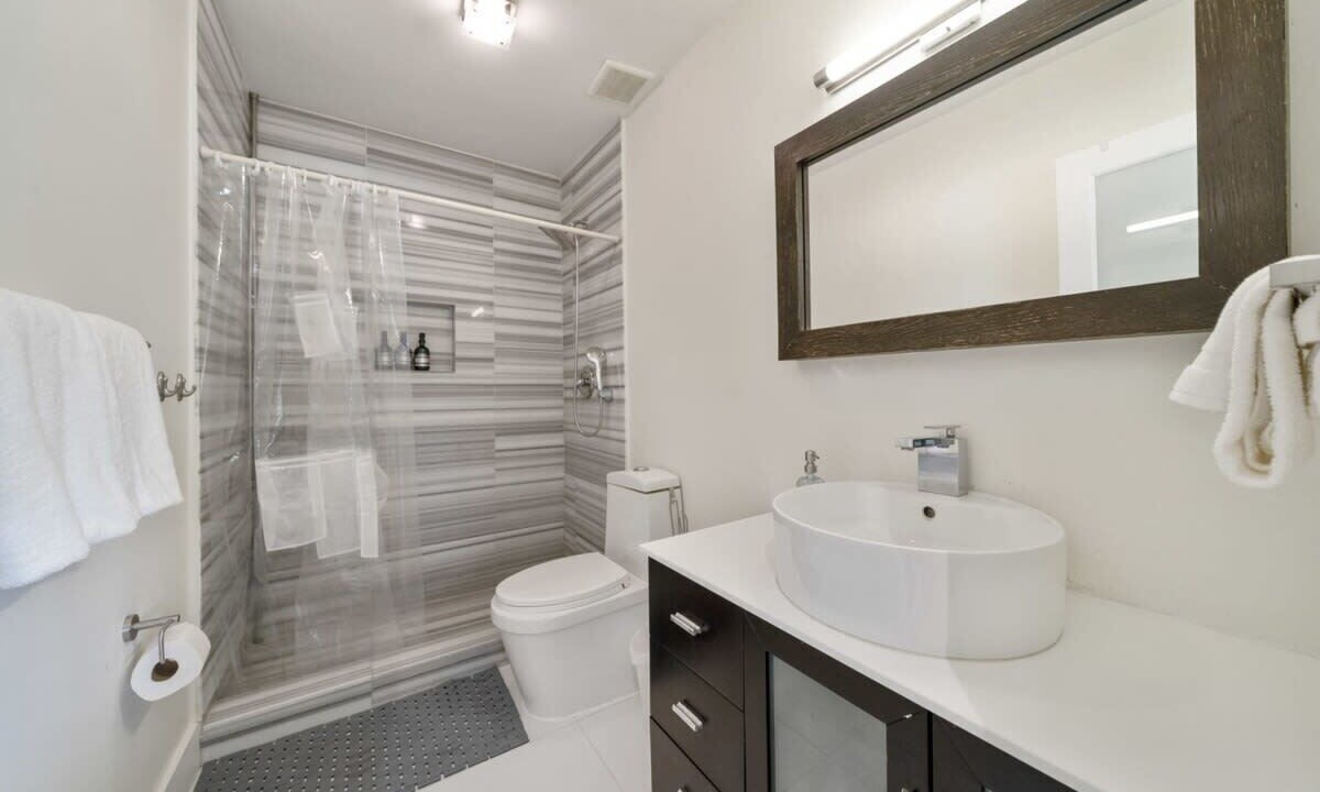 Photo of Bathroom in Glenvar Heights
