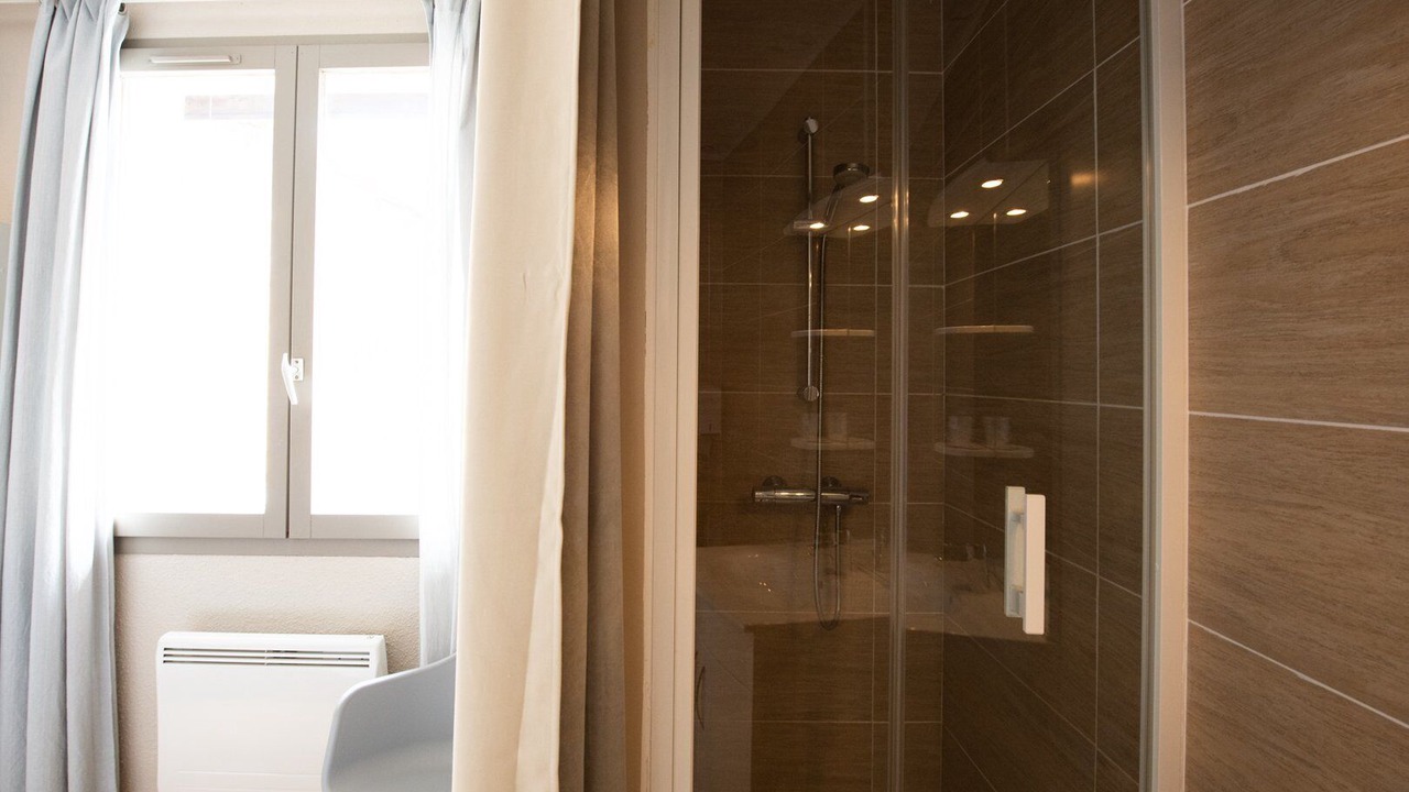 Photo of Bathroom in Genay