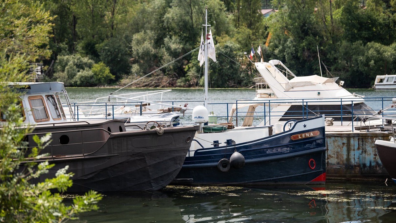 Photo of Others in Genay