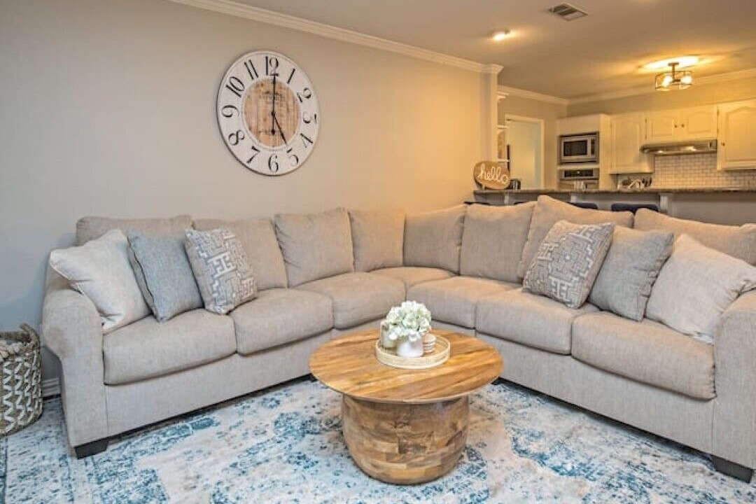Photo of Livingroom in Tyler